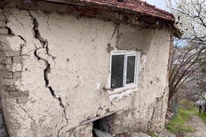 Yeni evinin yapımına başladık